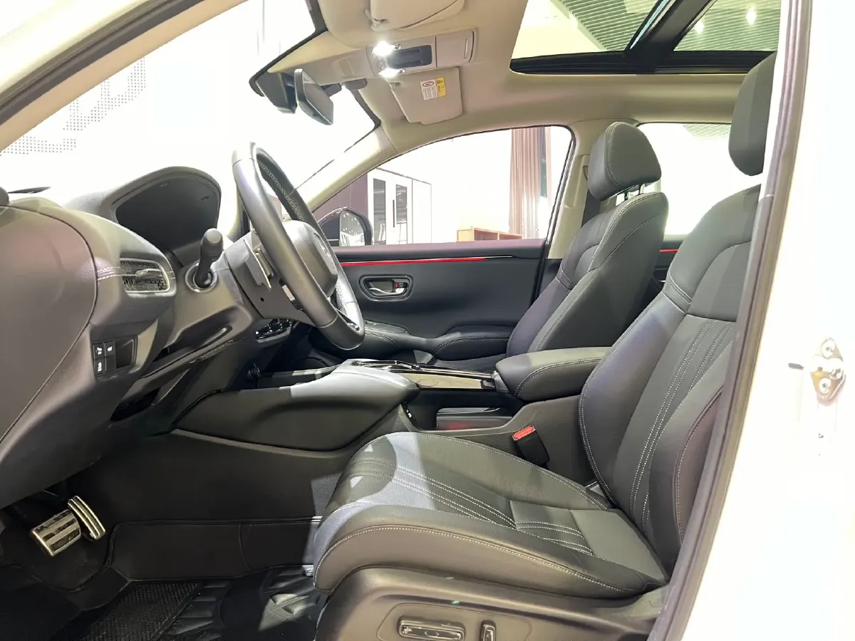 2023 Honda HR-V 2.0L 143HP L4 E-CVT Hybrid,autocango,china used car exporter,china ev exporter,chinese used car exporter,chinese used ev exporter