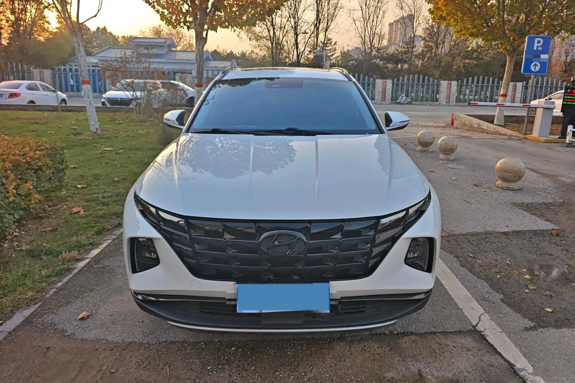 2022 HYUNDAI TUCSON thumbnail 2