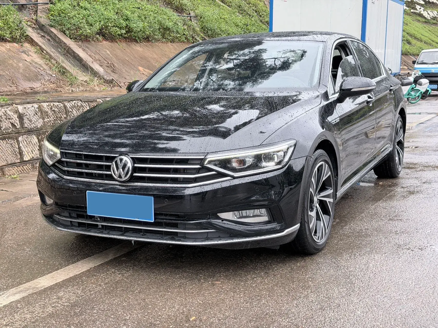2020 VOLKSWAGEN MAGOTAN view 1