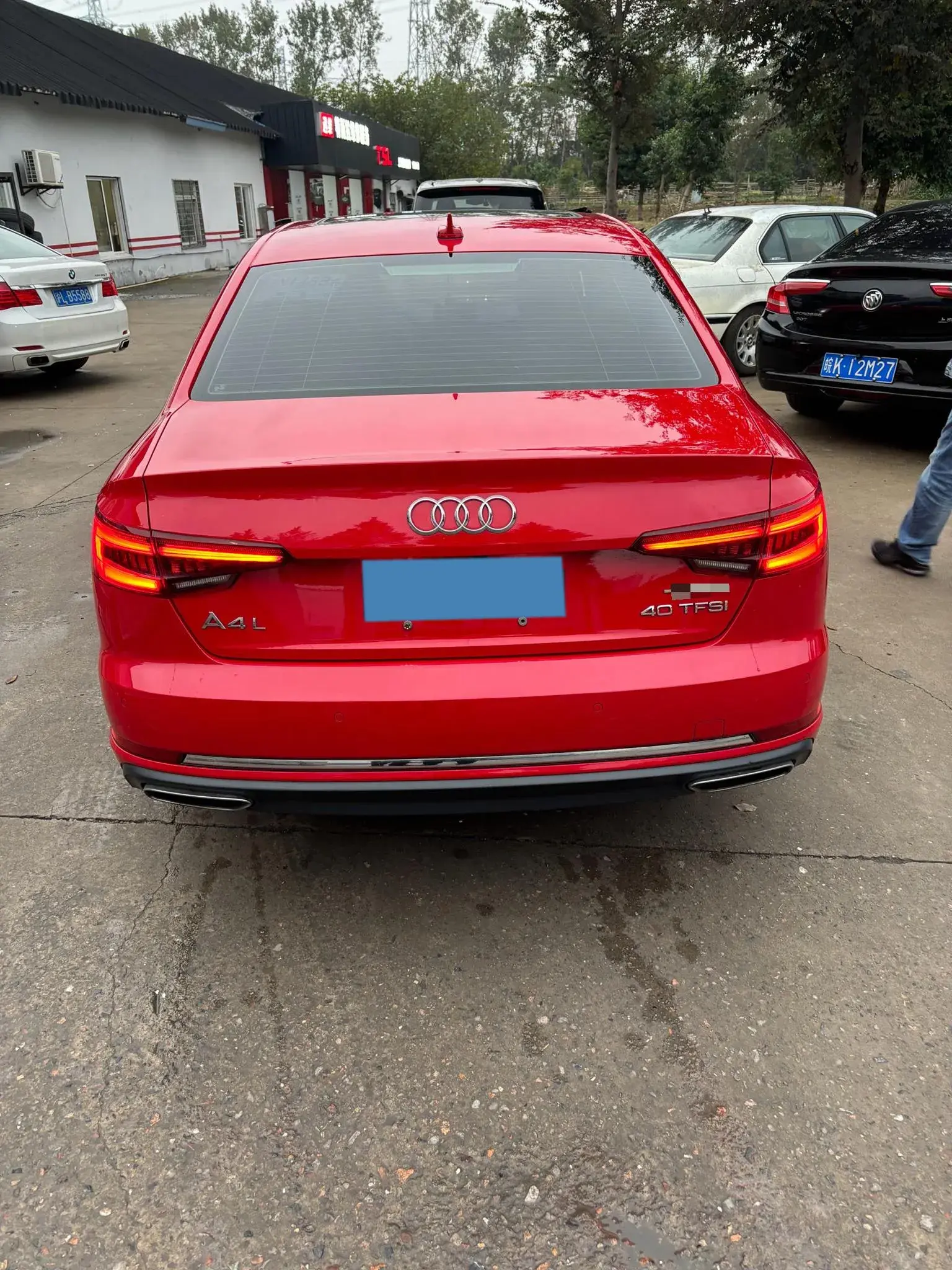 2019 AUDI A4L thumbnail 4