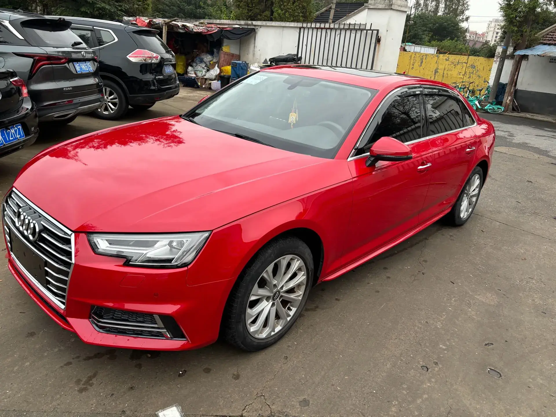 2019 AUDI A4L view 1