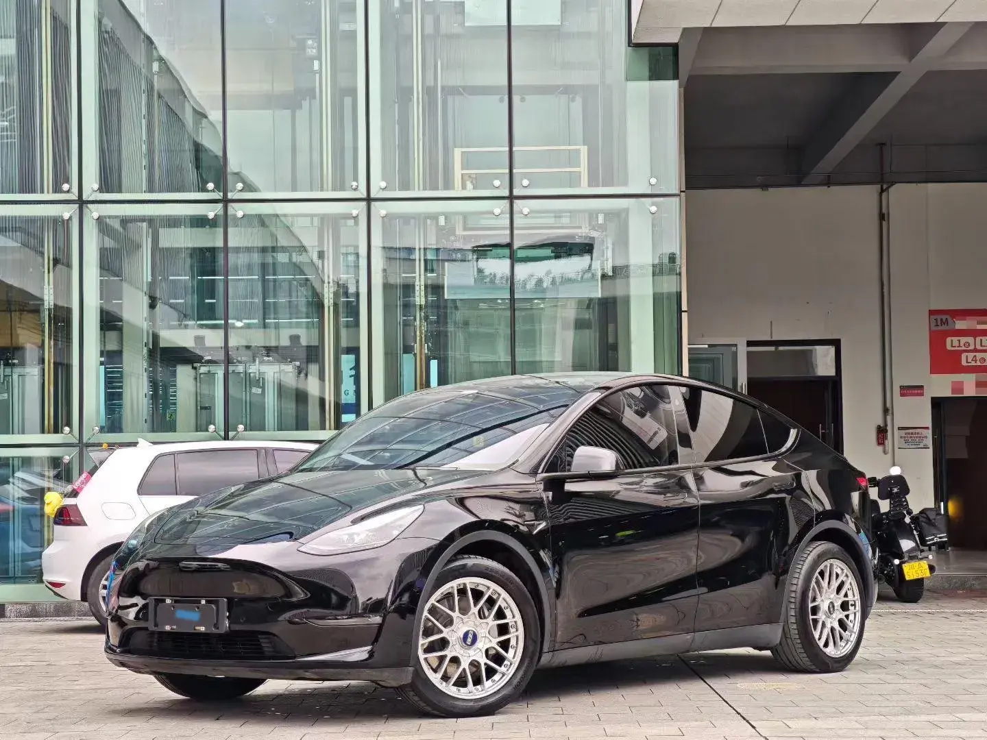 2021 TESLA MODEL view 1