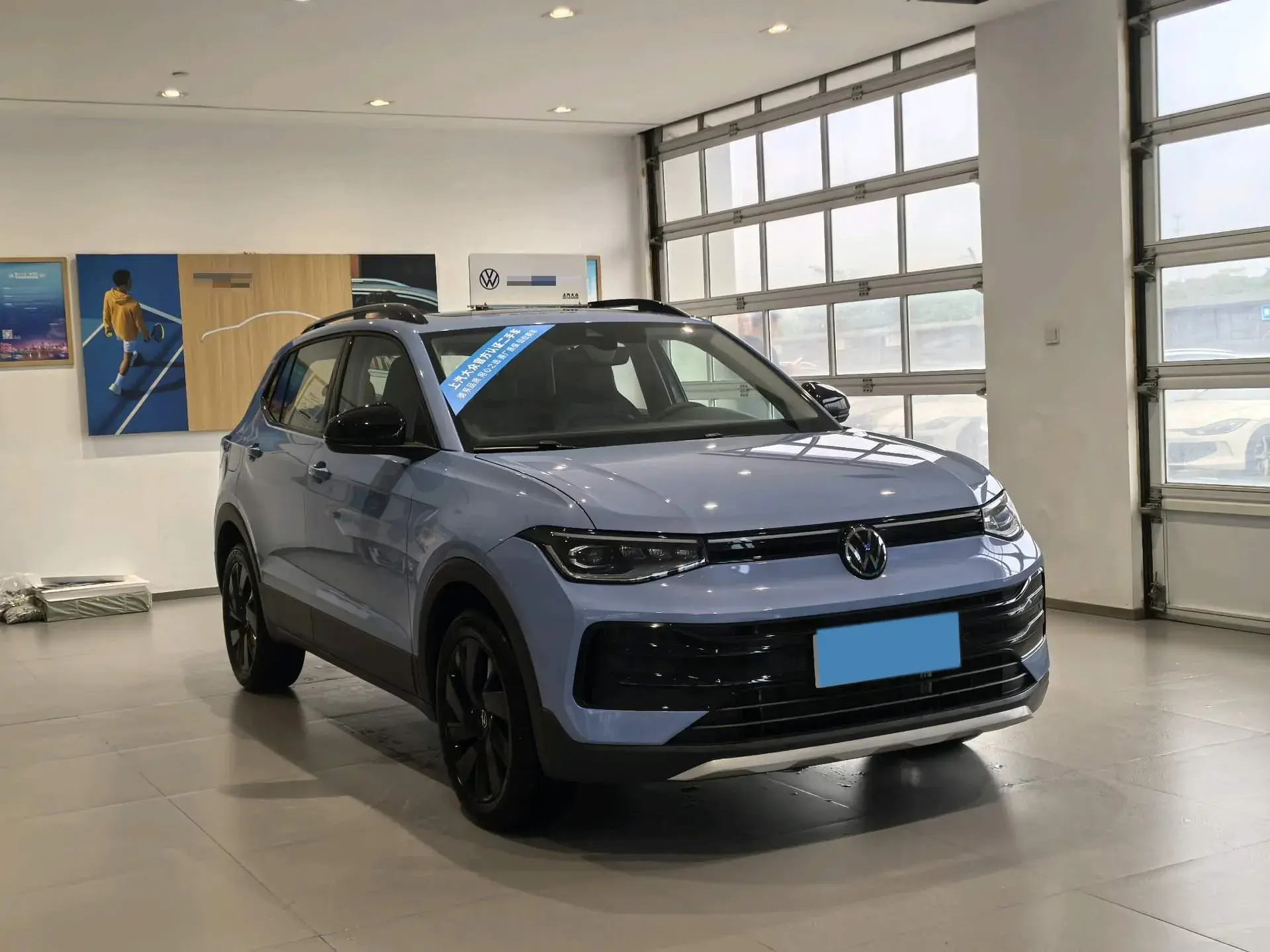 2025 VOLKSWAGEN THARU thumbnail 3