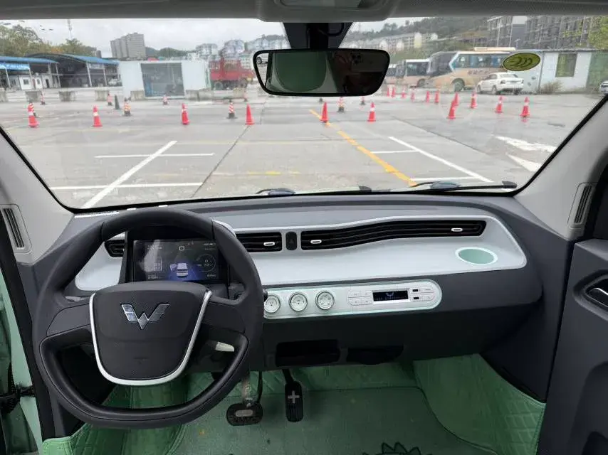 2022 WULING HONGGUANG thumbnail 4