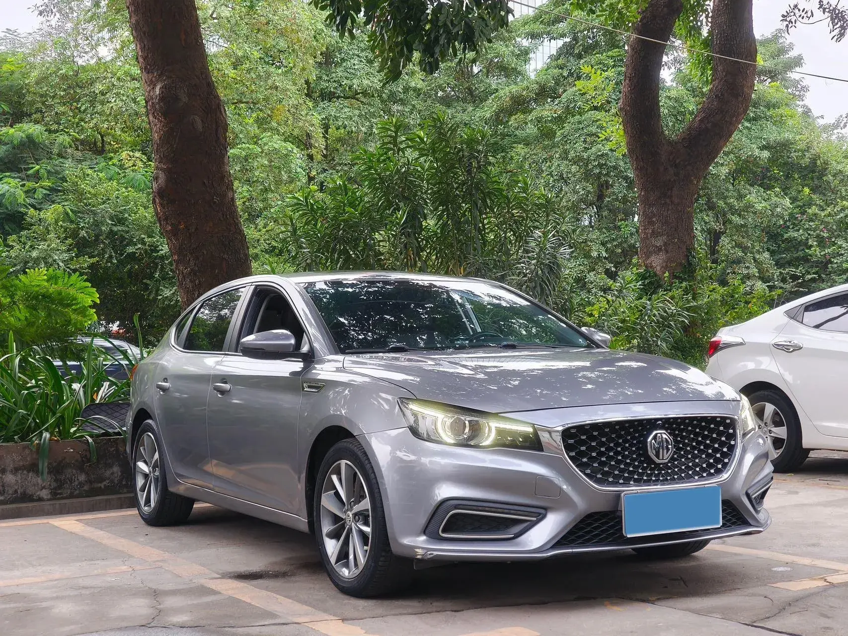 2019 MG MG6 thumbnail 3