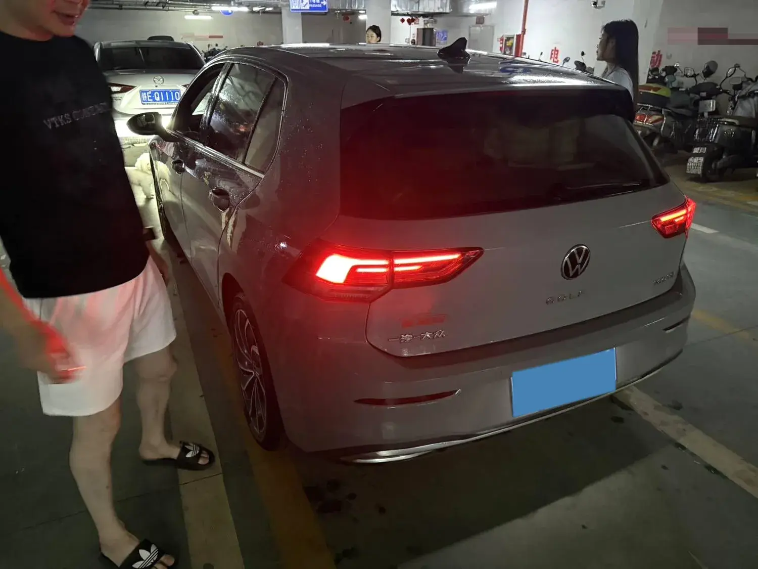 2021 VOLKSWAGEN GOLF thumbnail 3