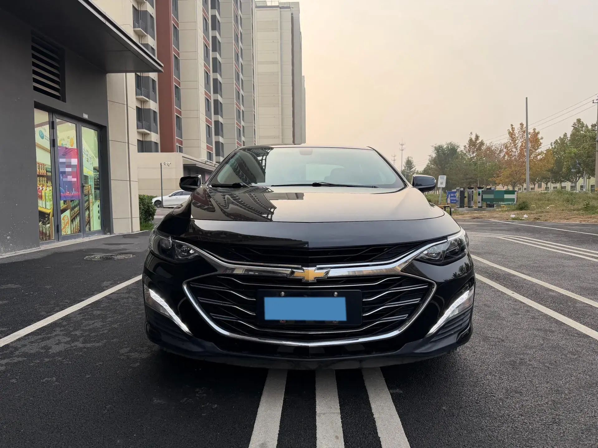 2020 CHEVROLET MALIBU thumbnail 2