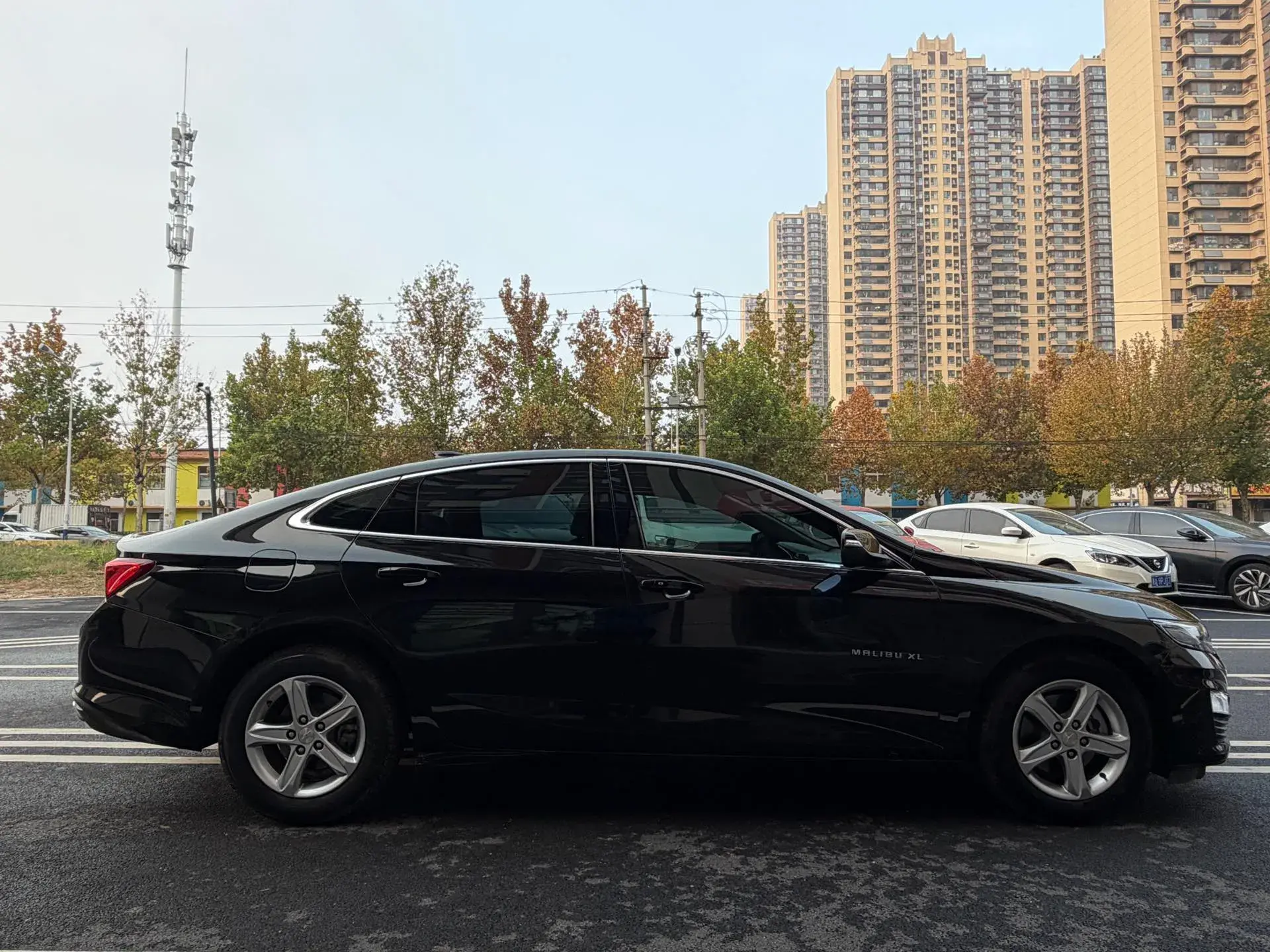 2020 CHEVROLET MALIBU thumbnail 4