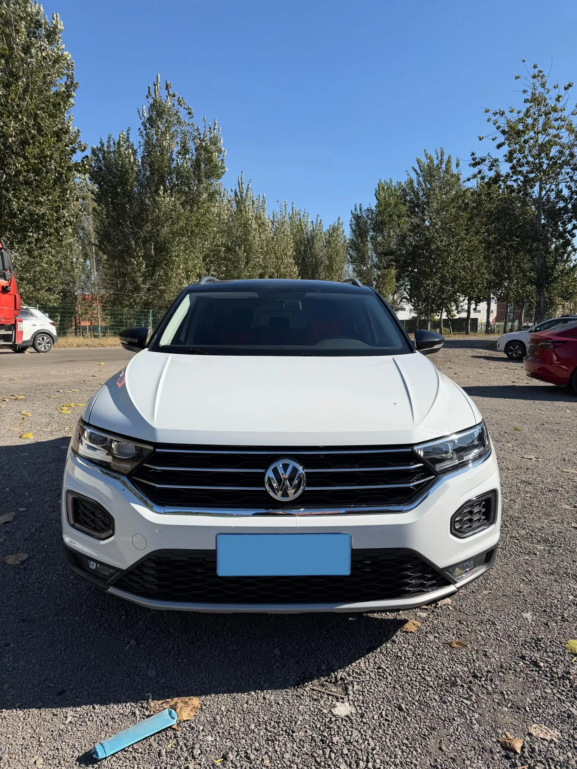 2020 VOLKSWAGEN T-ROC thumbnail 2