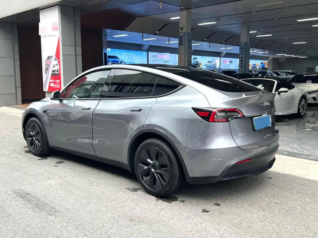 2024 TESLA MODEL thumbnail 3