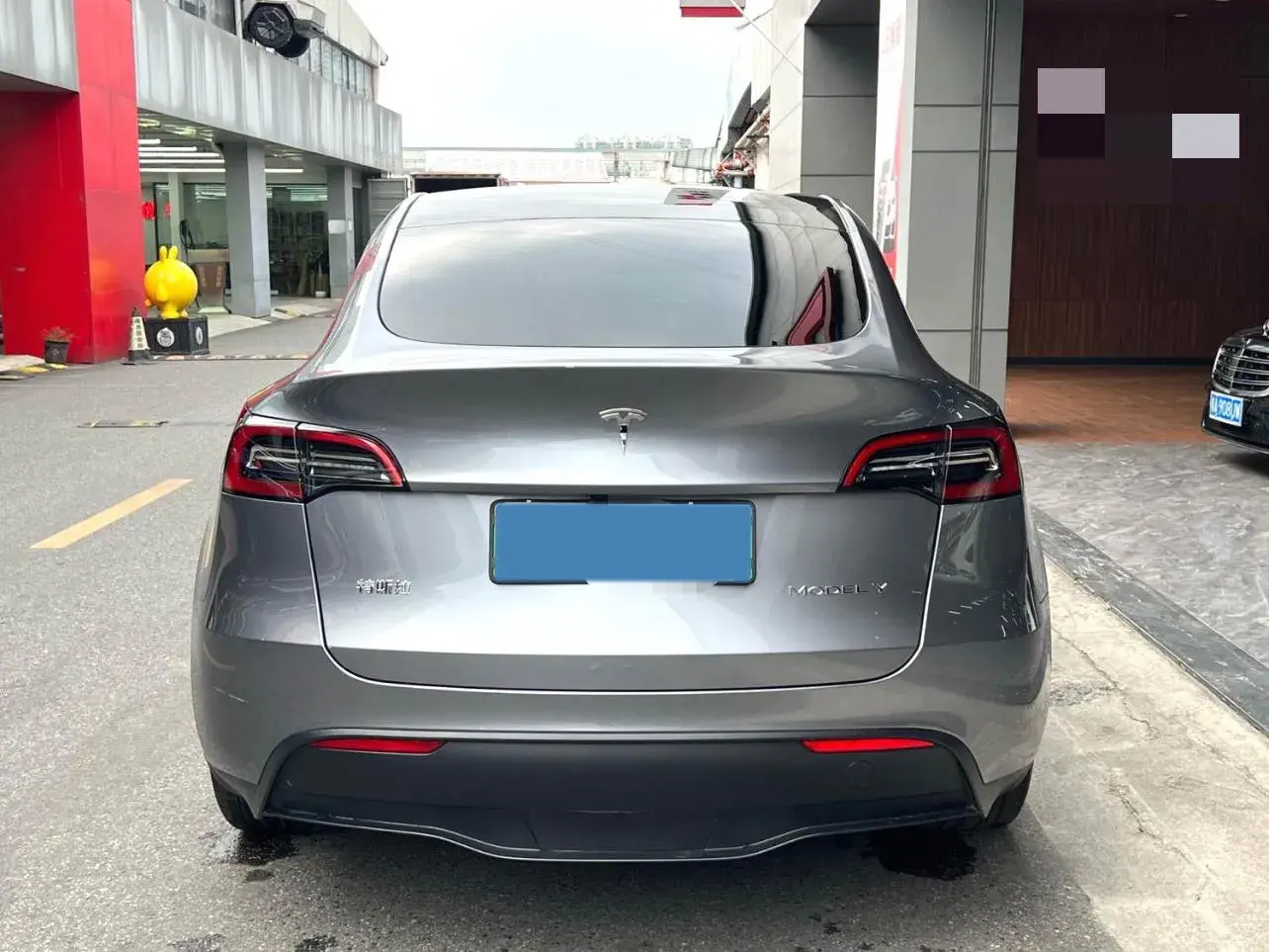 2024 TESLA MODEL thumbnail 4