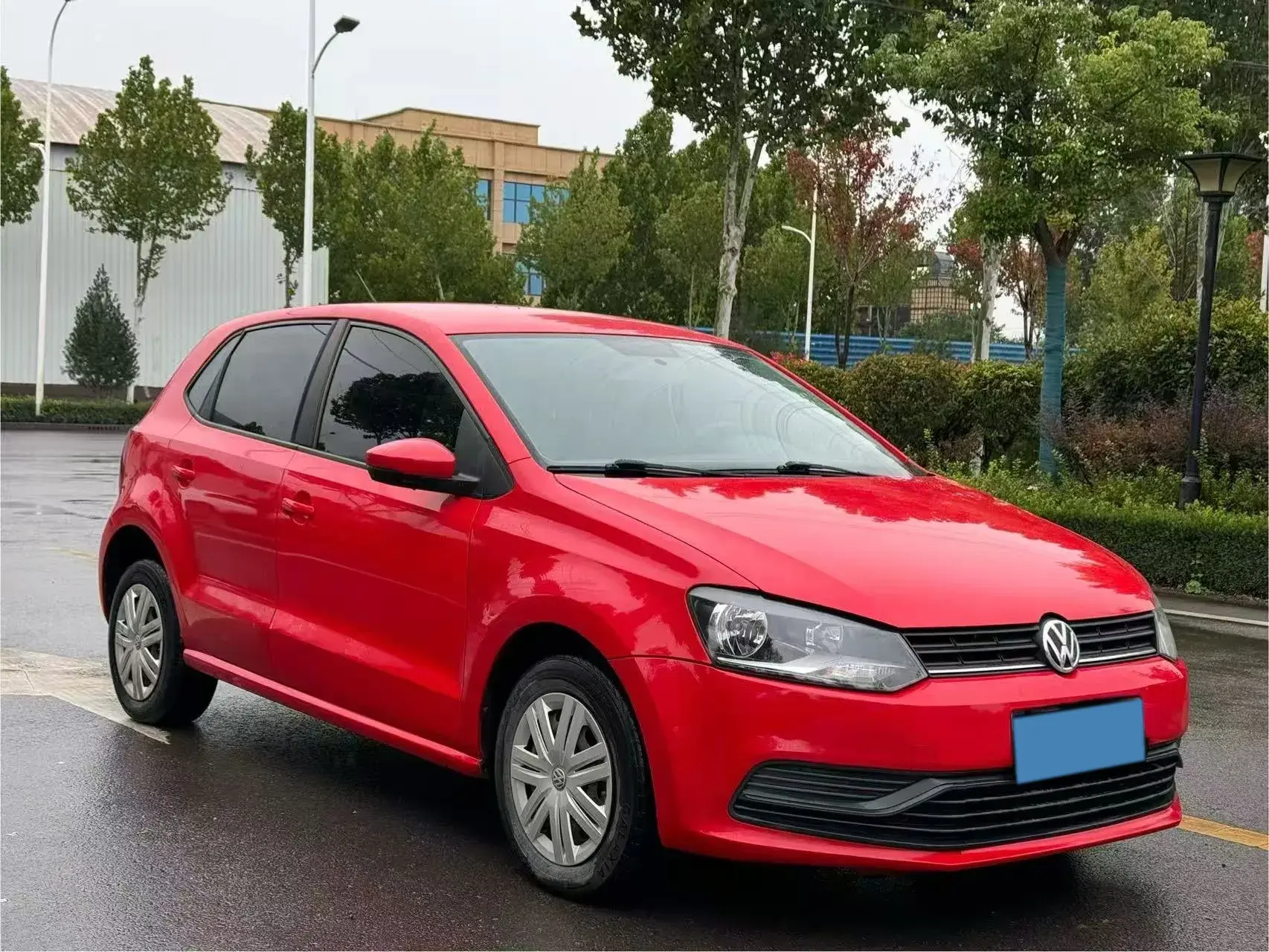 2016 VOLKSWAGEN POLO thumbnail 4