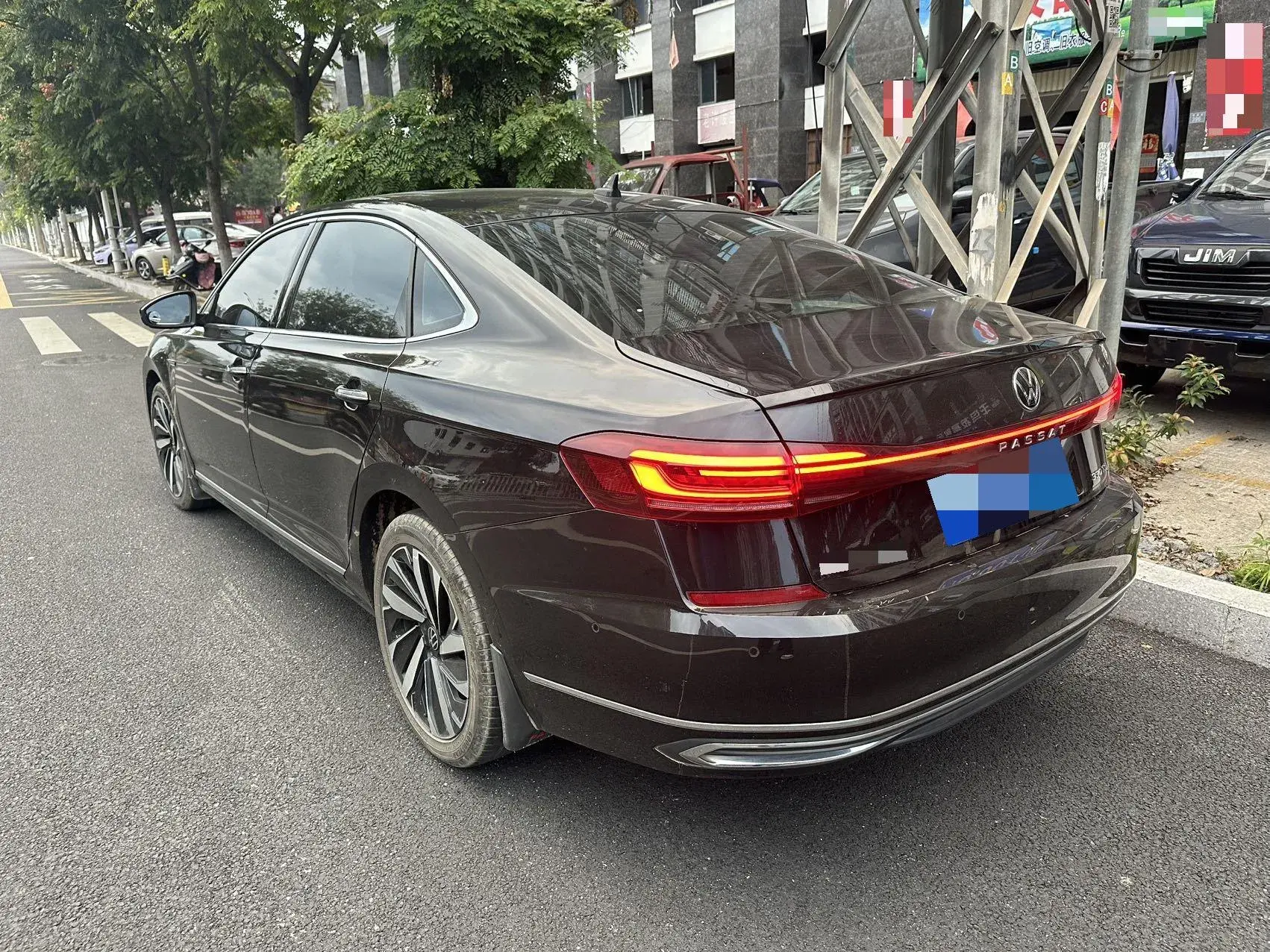 2022 VOLKSWAGEN PASSAT thumbnail 3
