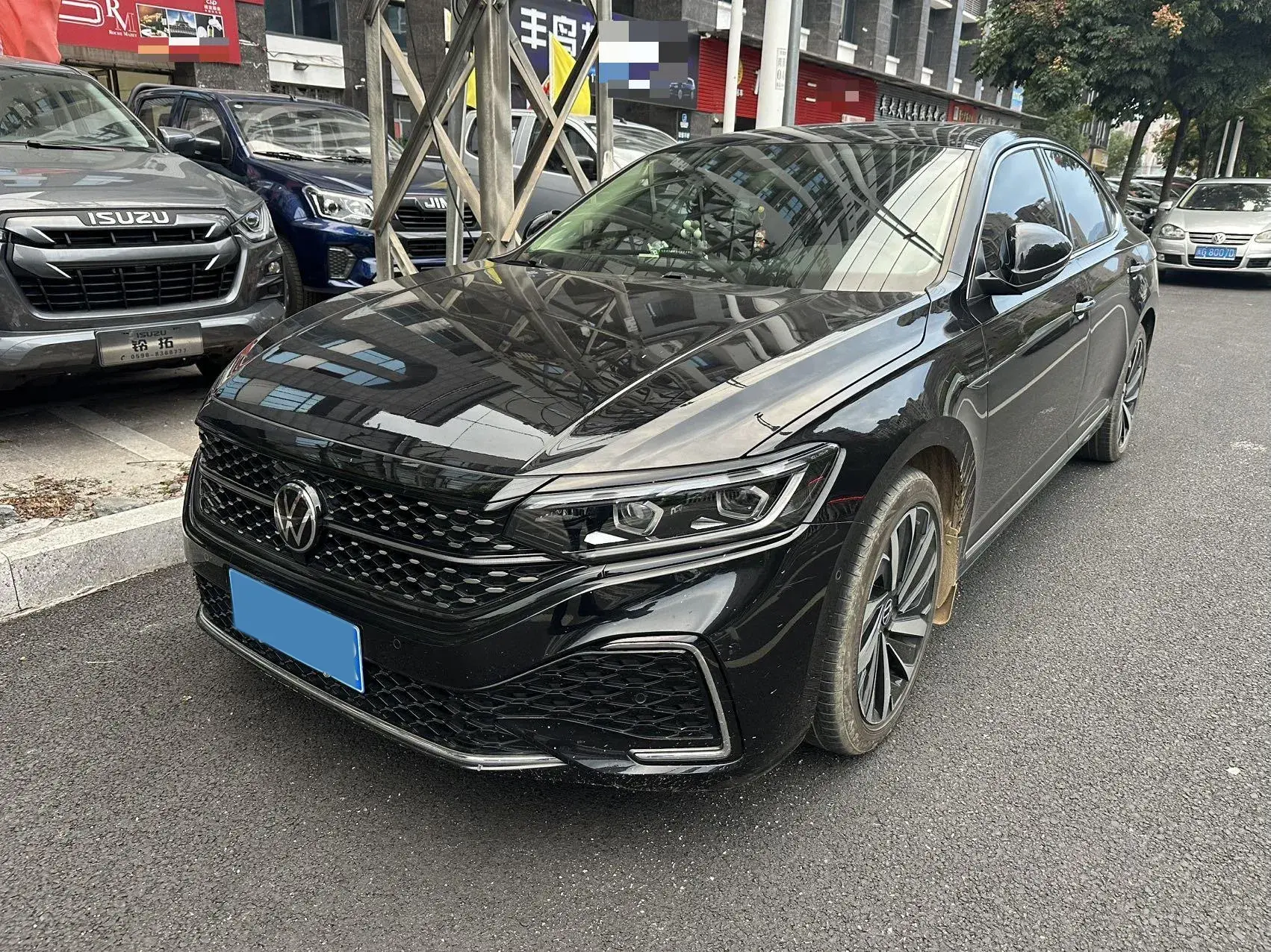 2022 VOLKSWAGEN PASSAT view 1
