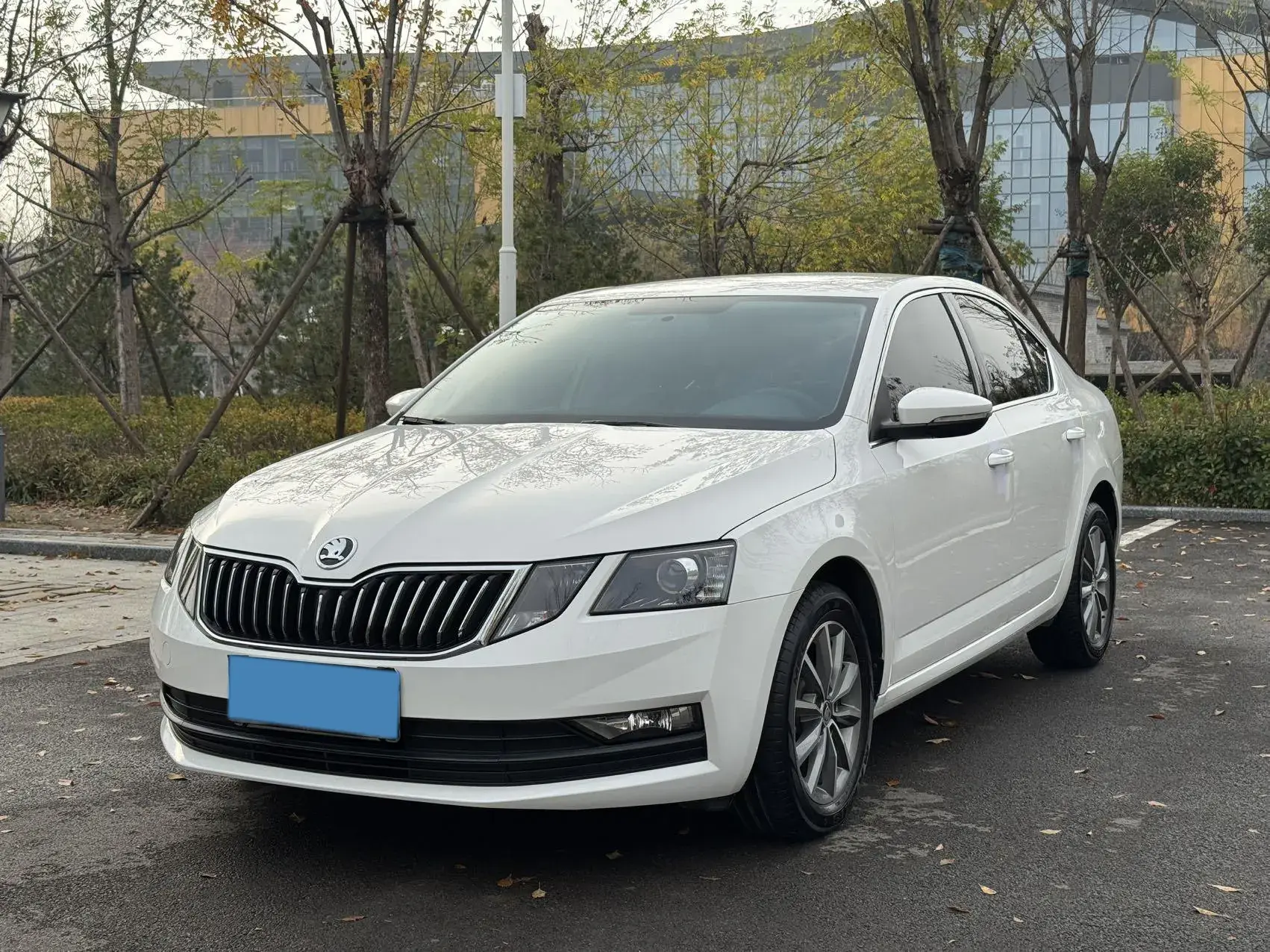 2022 SKODA OCTAVIA view 1