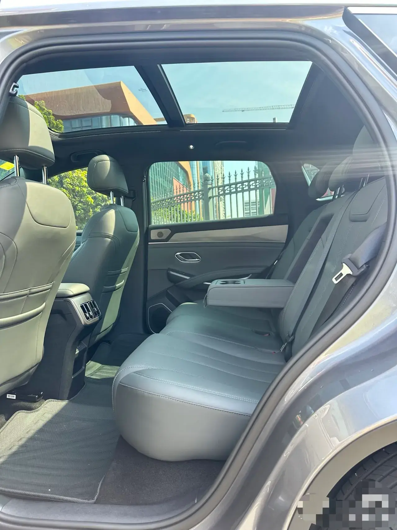 2025 BYD SONGL thumbnail 4