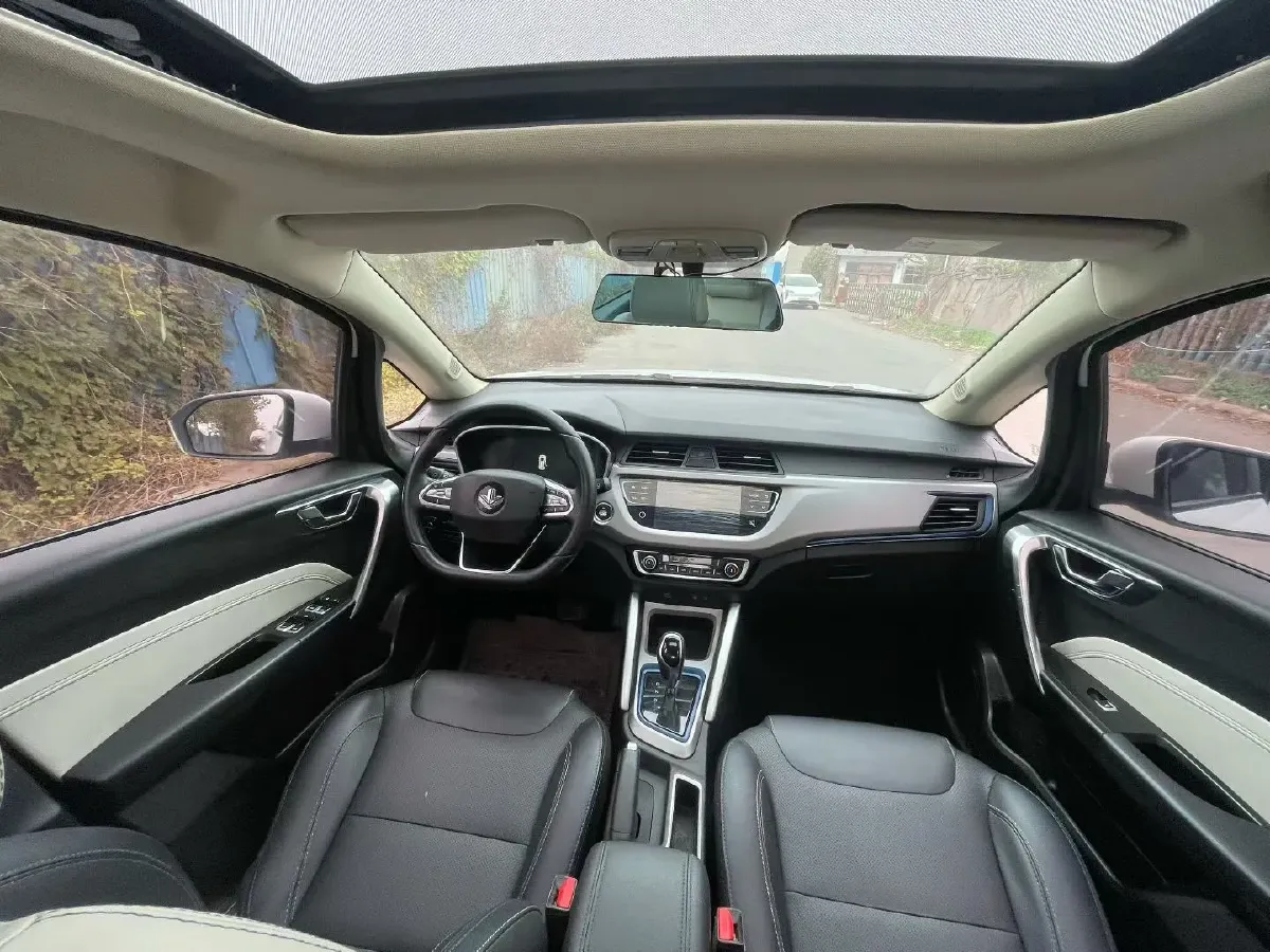 2020 Livan Maple 30X BEV 37KWH,autocango,china used car exporter,china ev exporter,chinese used car exporter,chinese used ev exporter