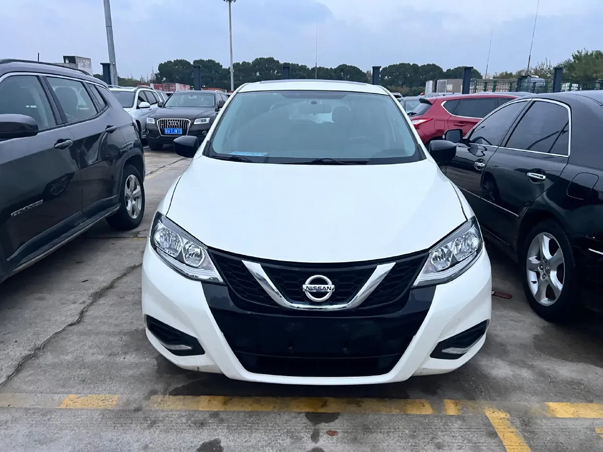 2021 Nissan Tiida 1.6L 122HP L4 CVT,autocango,china used car exporter,china ev exporter,chinese used car exporter,chinese used ev exporter