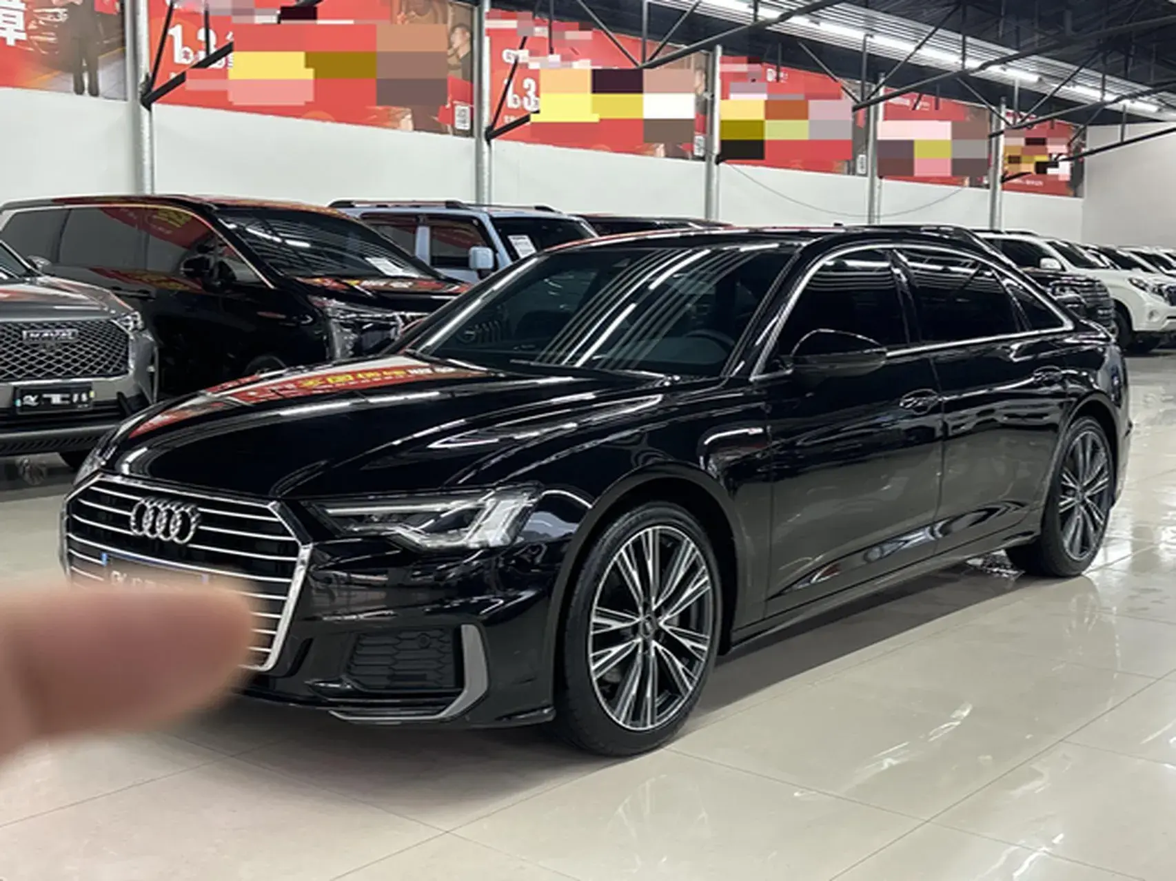 2022 AUDI A6L view 1
