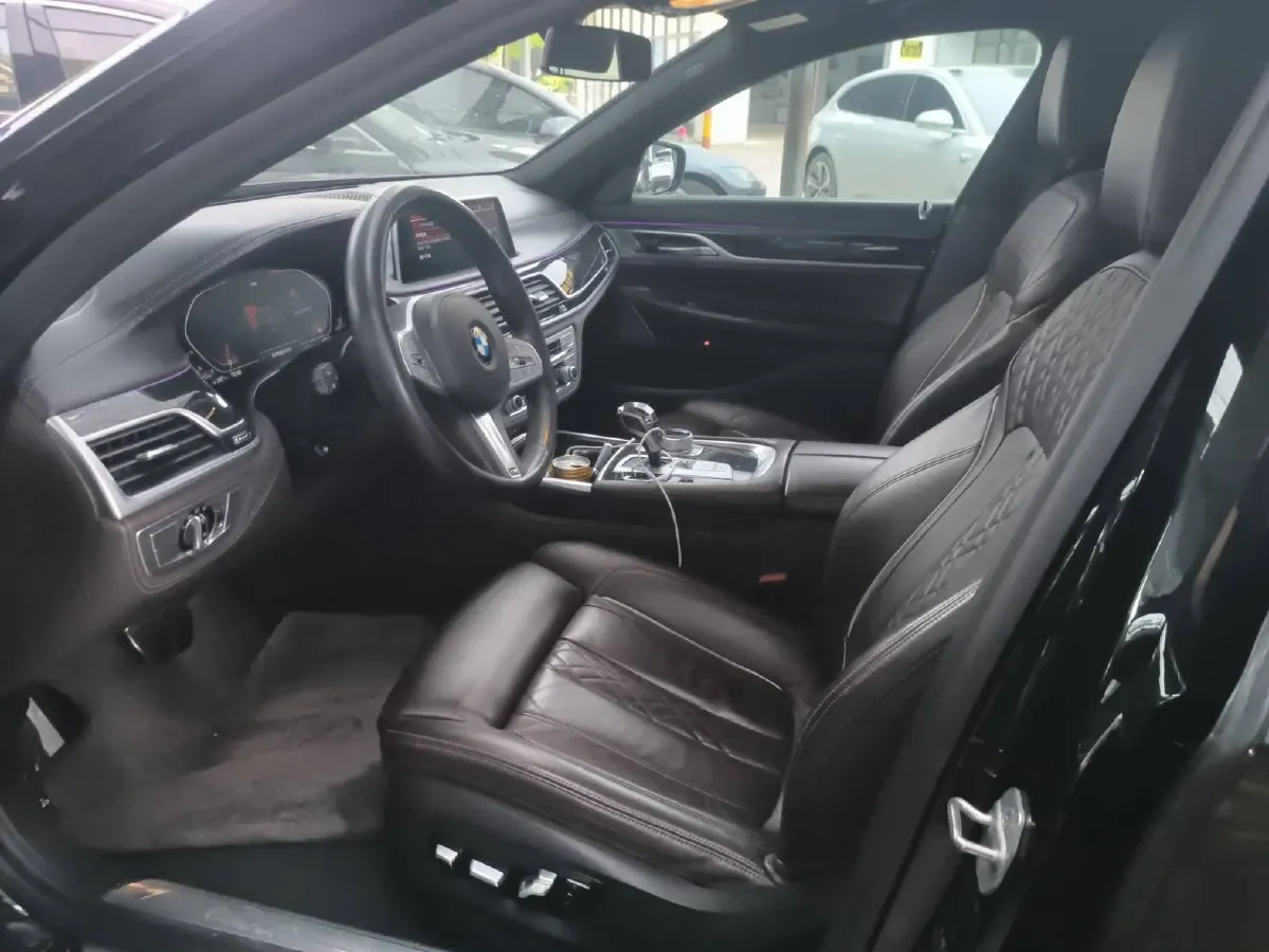 2019 BMW 7 Series 2.0T 265HP L4 8AT,autocango,china used car exporter,china ev exporter,chinese used car exporter,chinese used ev exporter