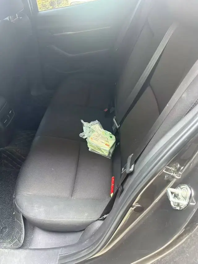 2023 MAZDA 3 thumbnail 4