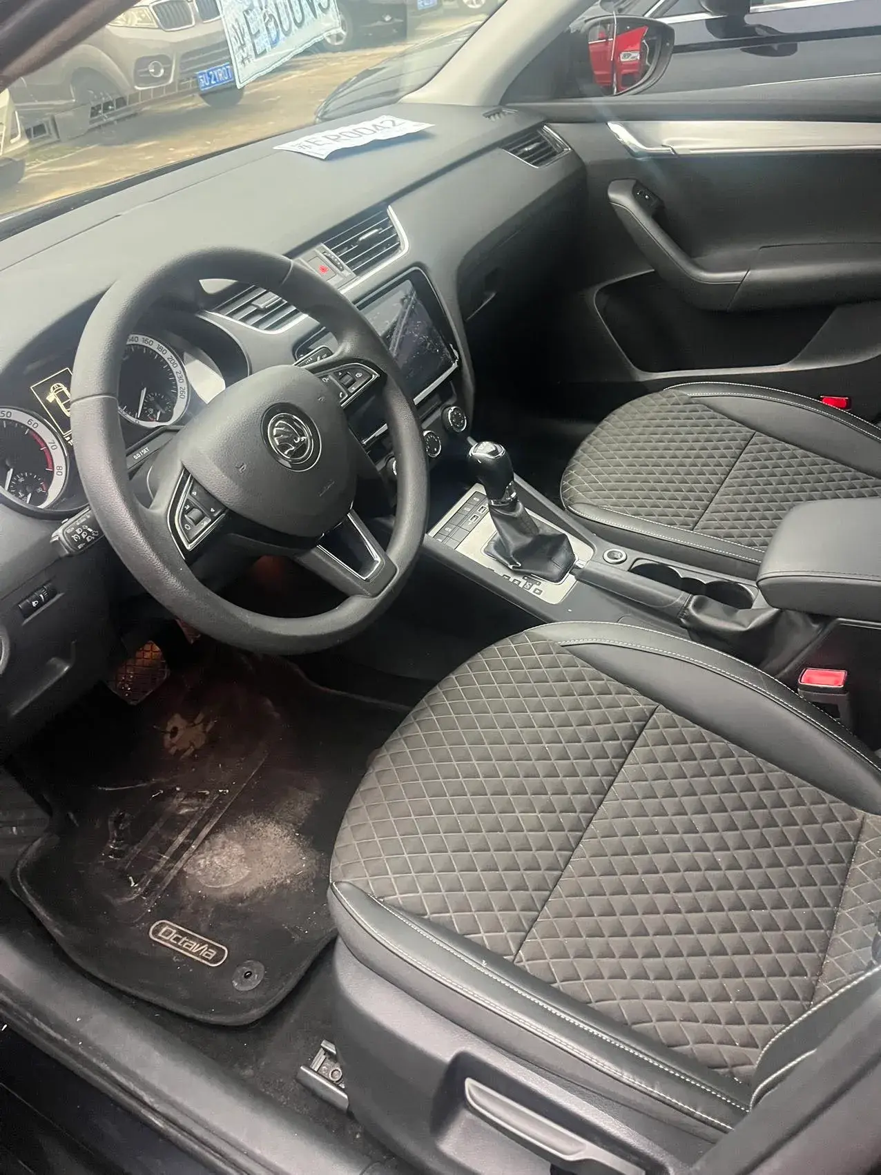 2019 SKODA OCTAVIA thumbnail 4