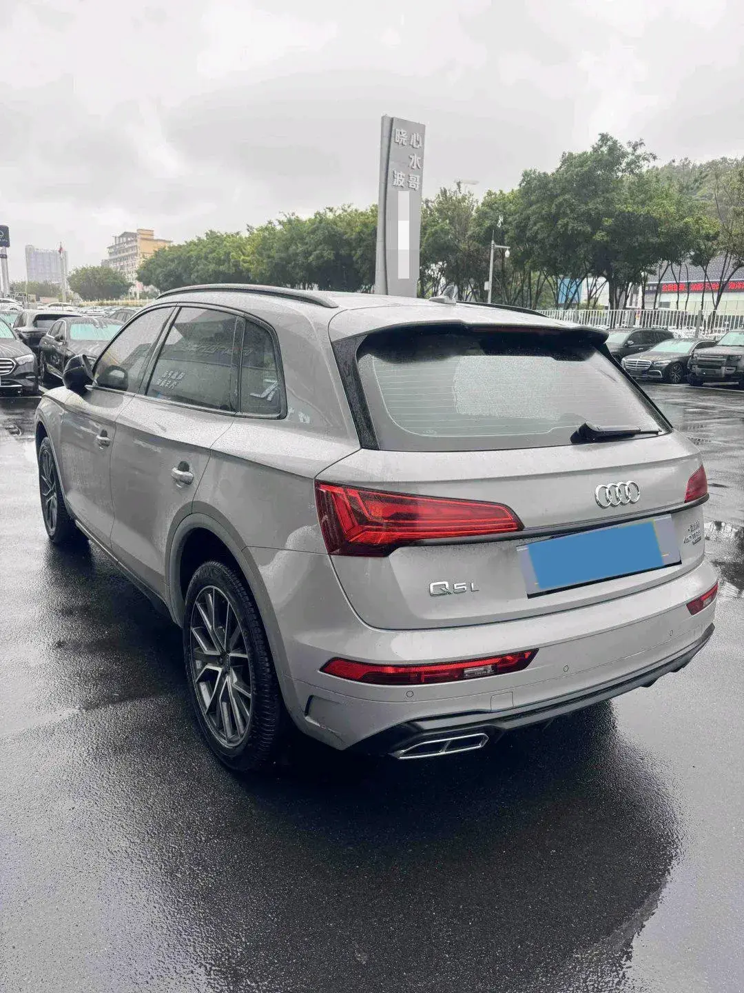 2024 AUDI Q5L thumbnail 3