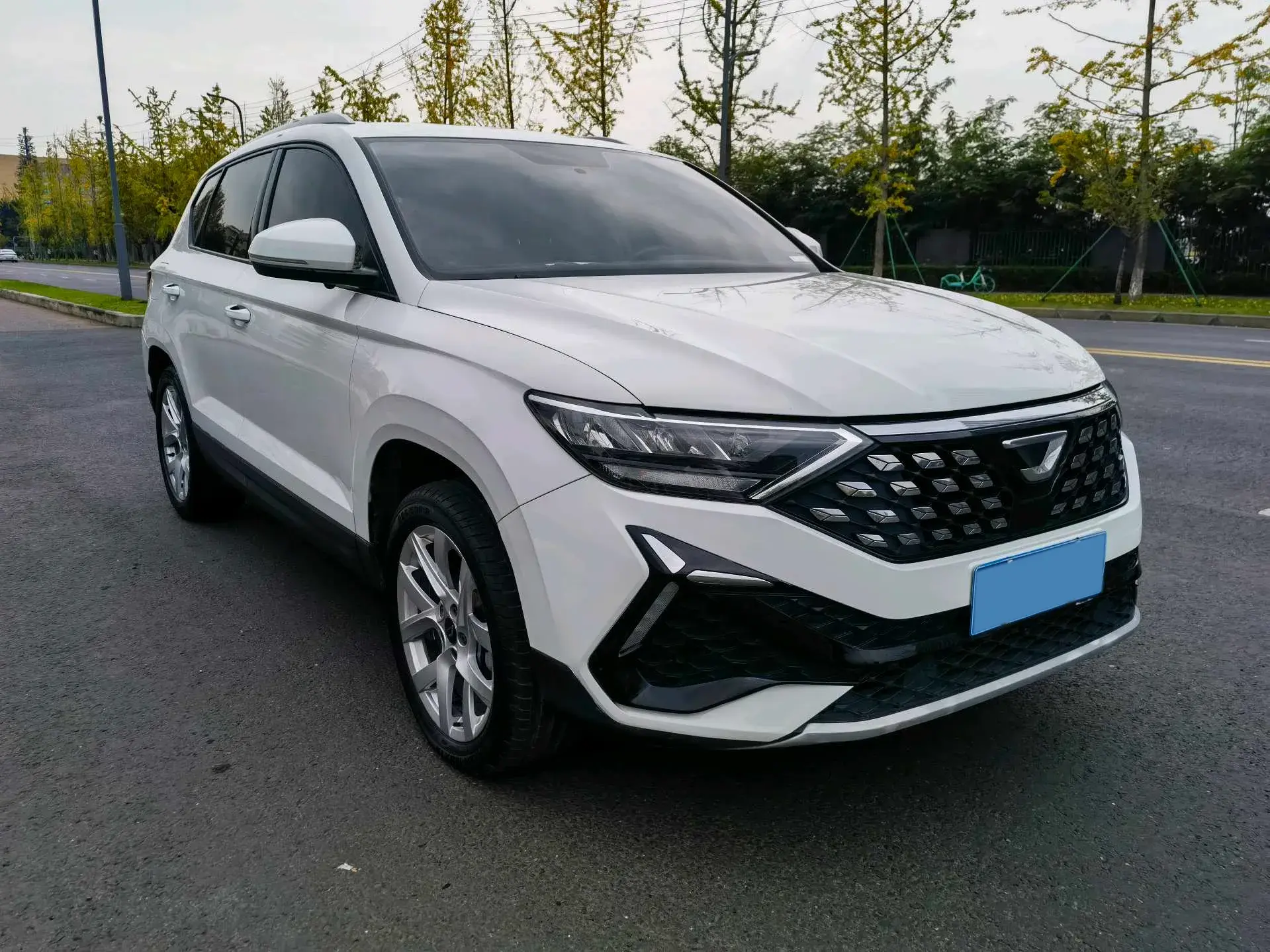 2022 JETTA VS5 thumbnail 3