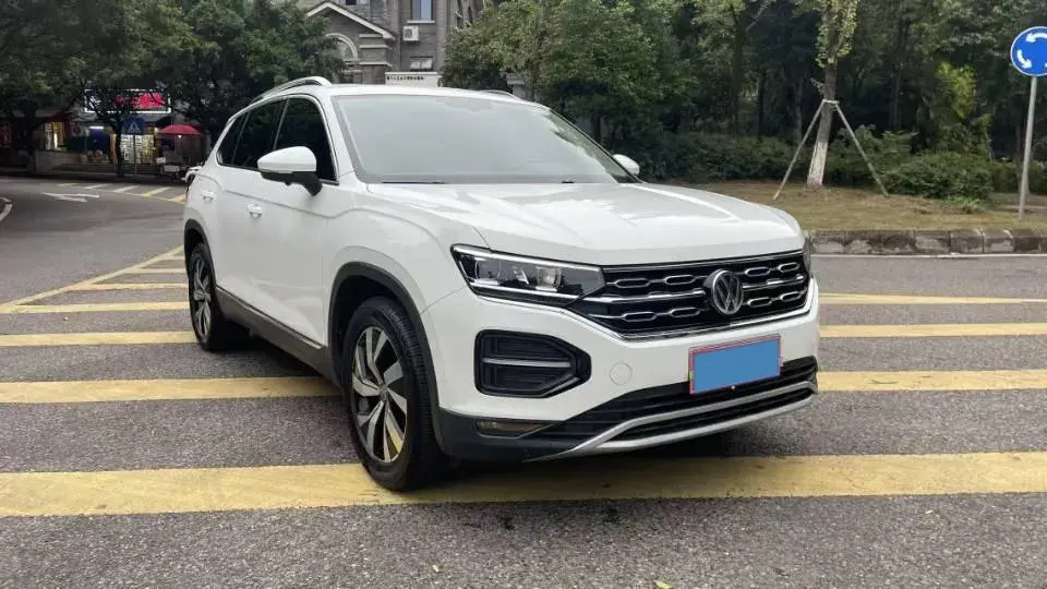 2019 VOLKSWAGEN TAYRON thumbnail 2