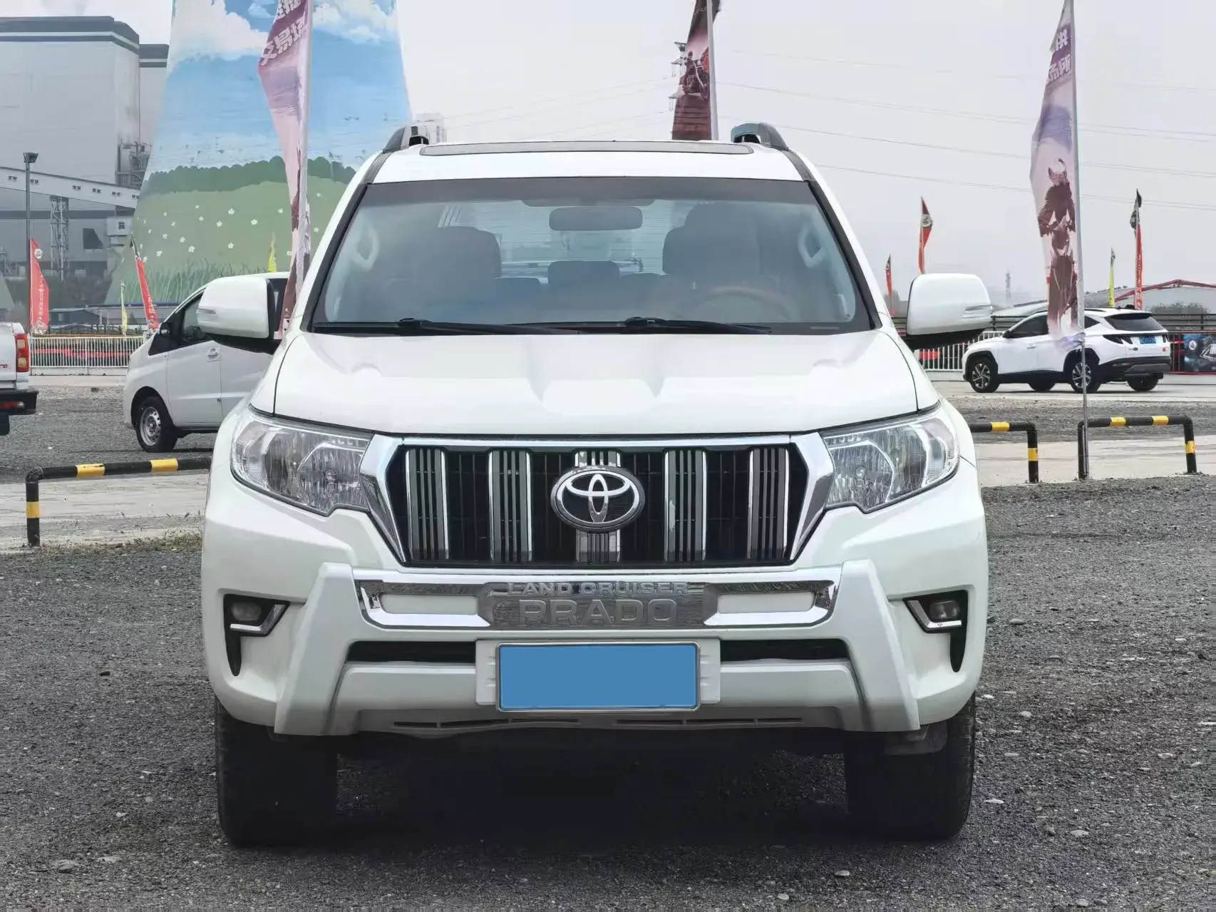 2018 TOYOTA LAND thumbnail 3