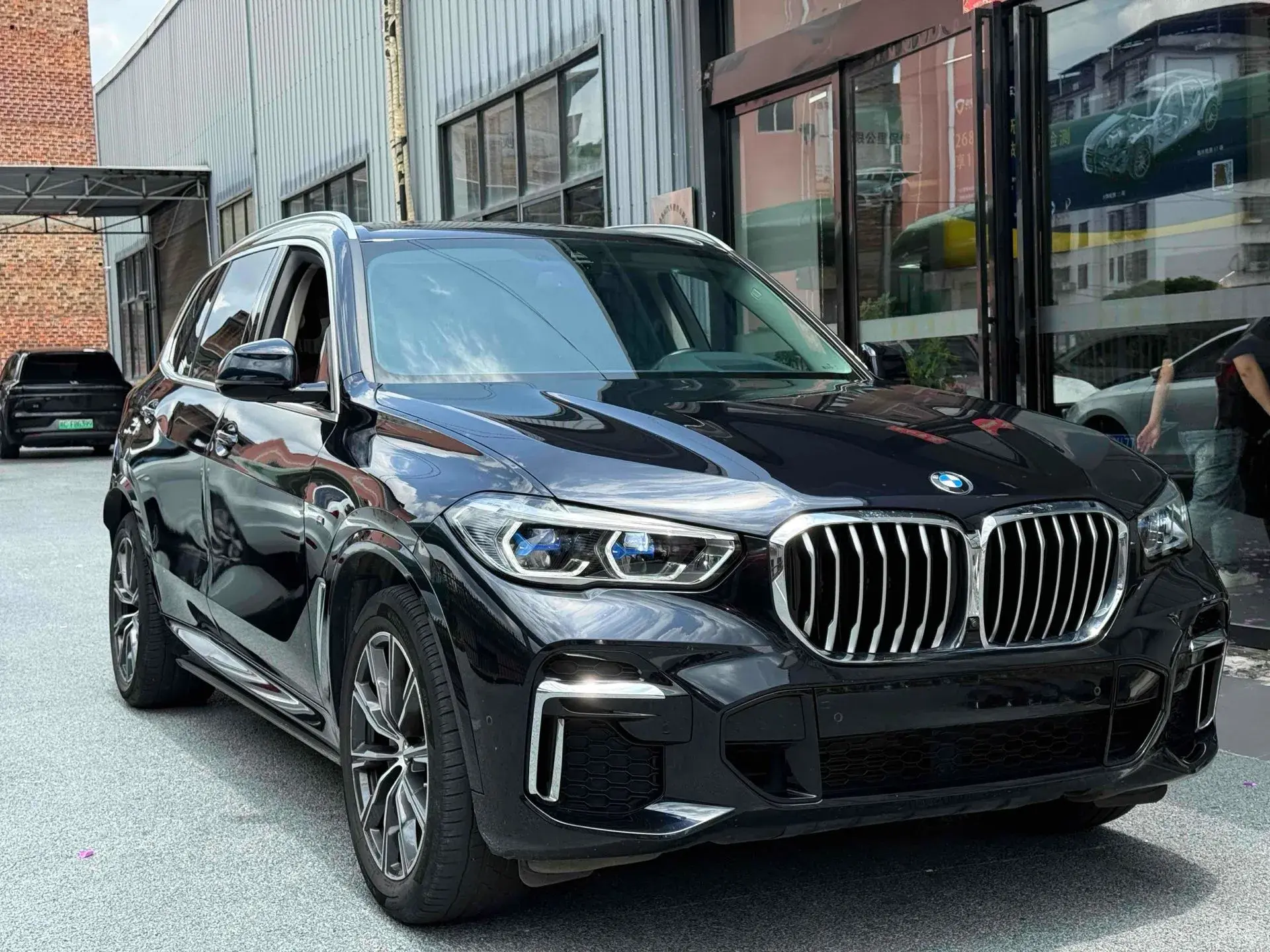 2022 BMW X5 thumbnail 2