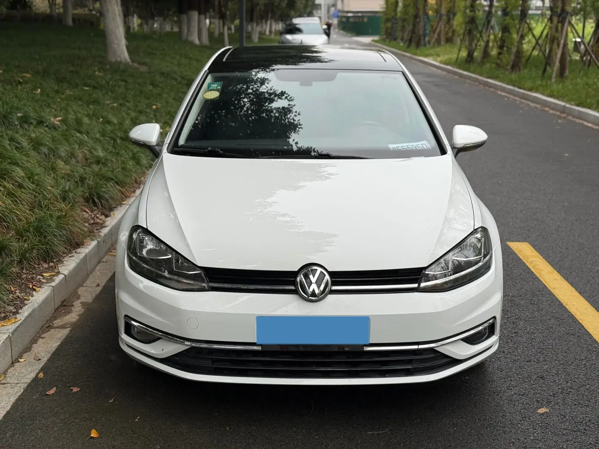 2019 VOLKSWAGEN GOLF thumbnail 4