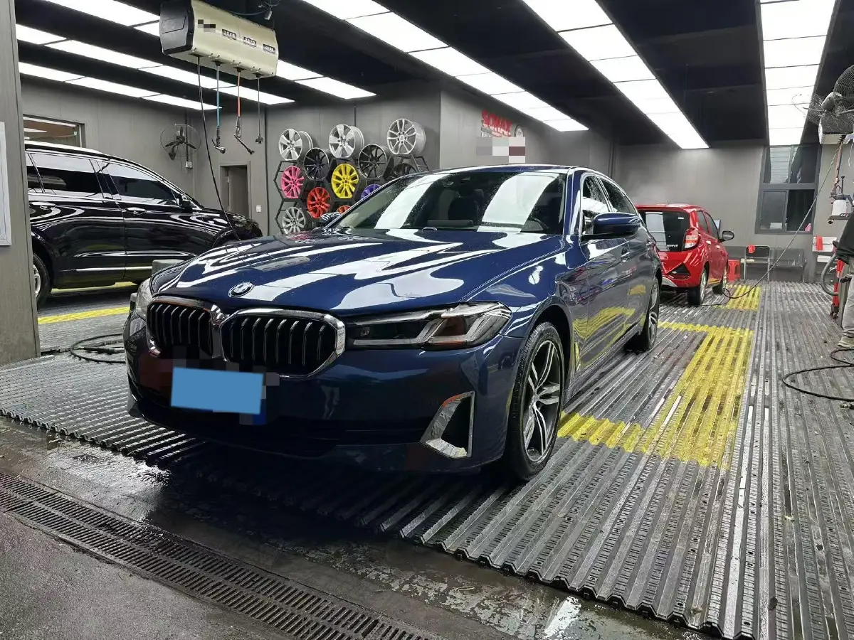 2021 BMW 5 Series 2.0T 252HP L4 8AT