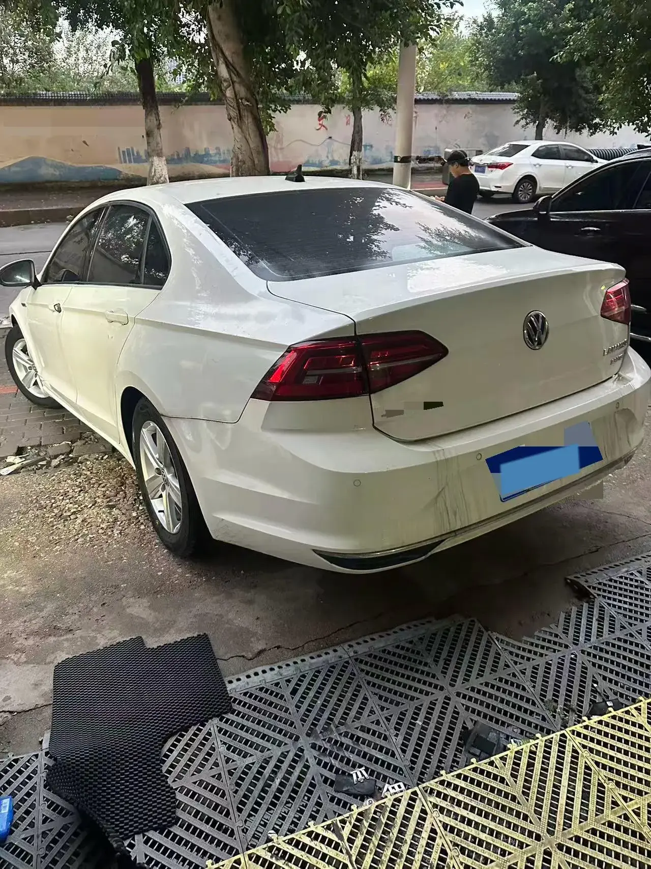 2021 VOLKSWAGEN LAMANDO thumbnail 4