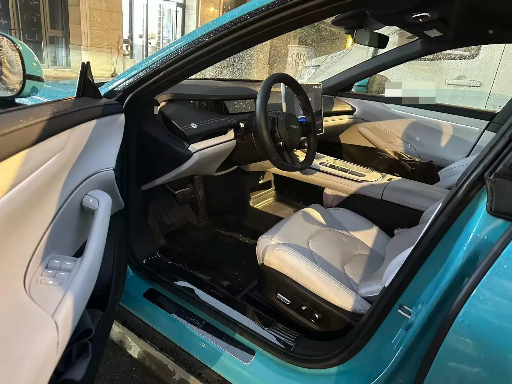 2024 MI SU7 thumbnail 3