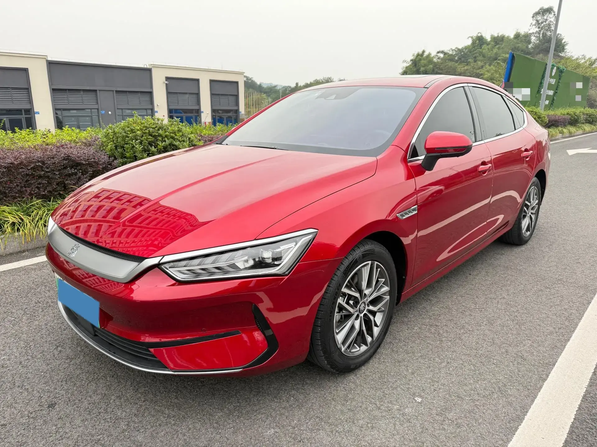 2021 BYD QIN view 1