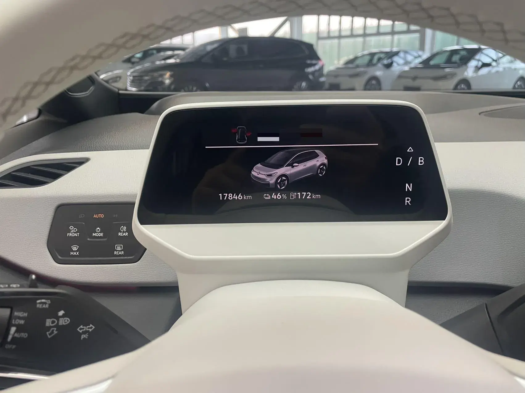 2025 VOLKSWAGEN ID.3 thumbnail 4