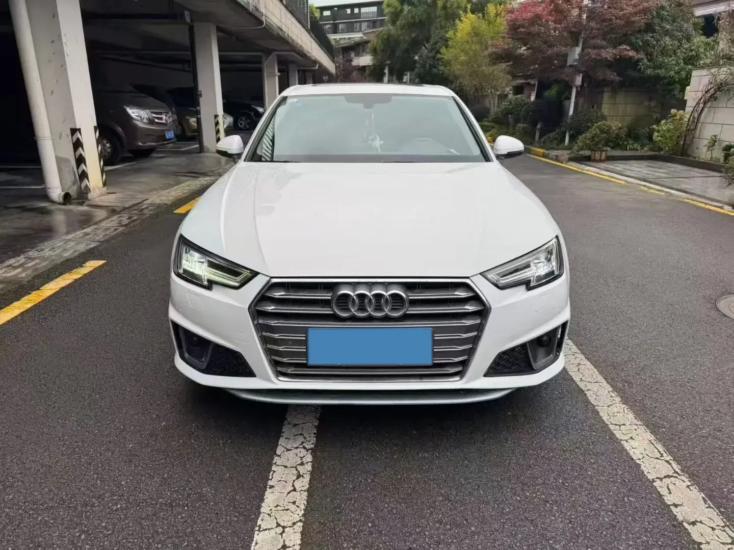 2019 AUDI A4L thumbnail 2