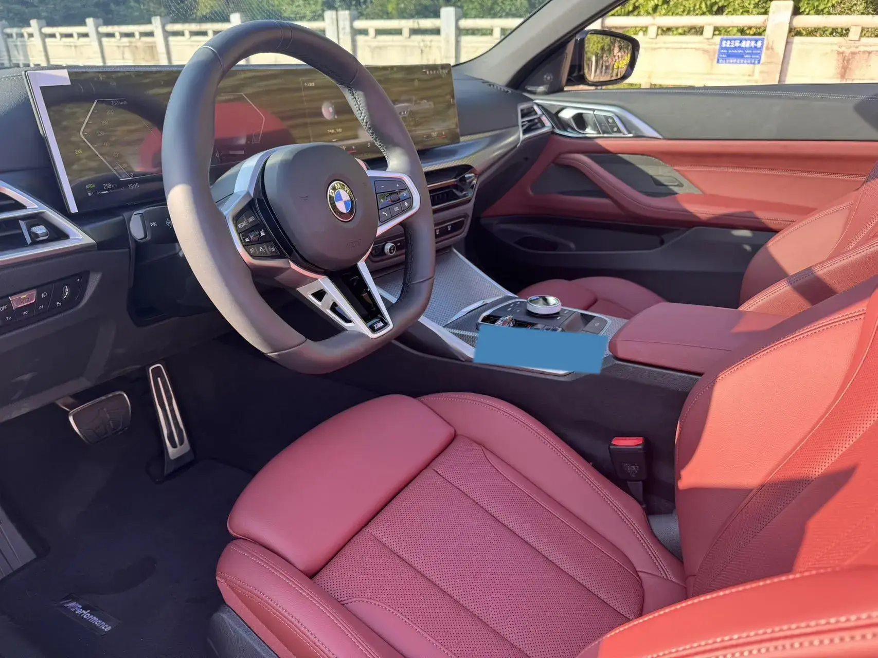 2024 BMW 4 thumbnail 3