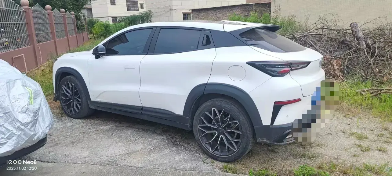 2022 CHANGAN UNI-T thumbnail 4