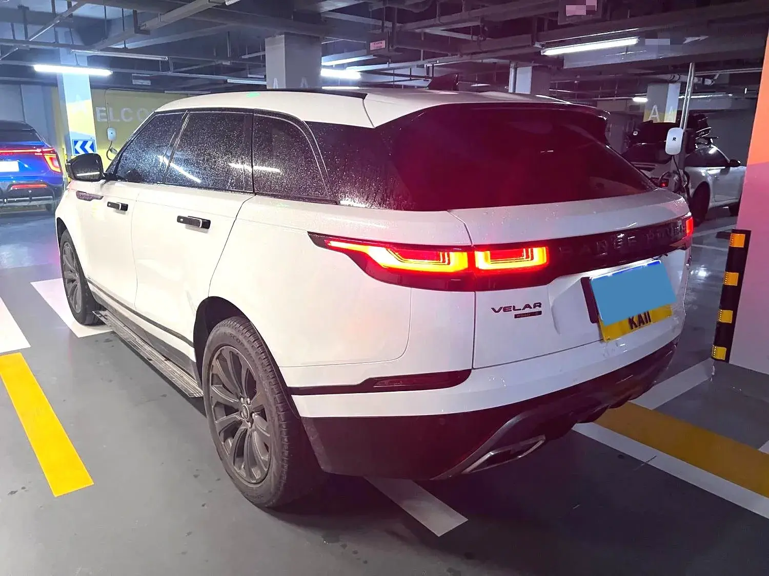 2020 LAND ROVER thumbnail 3