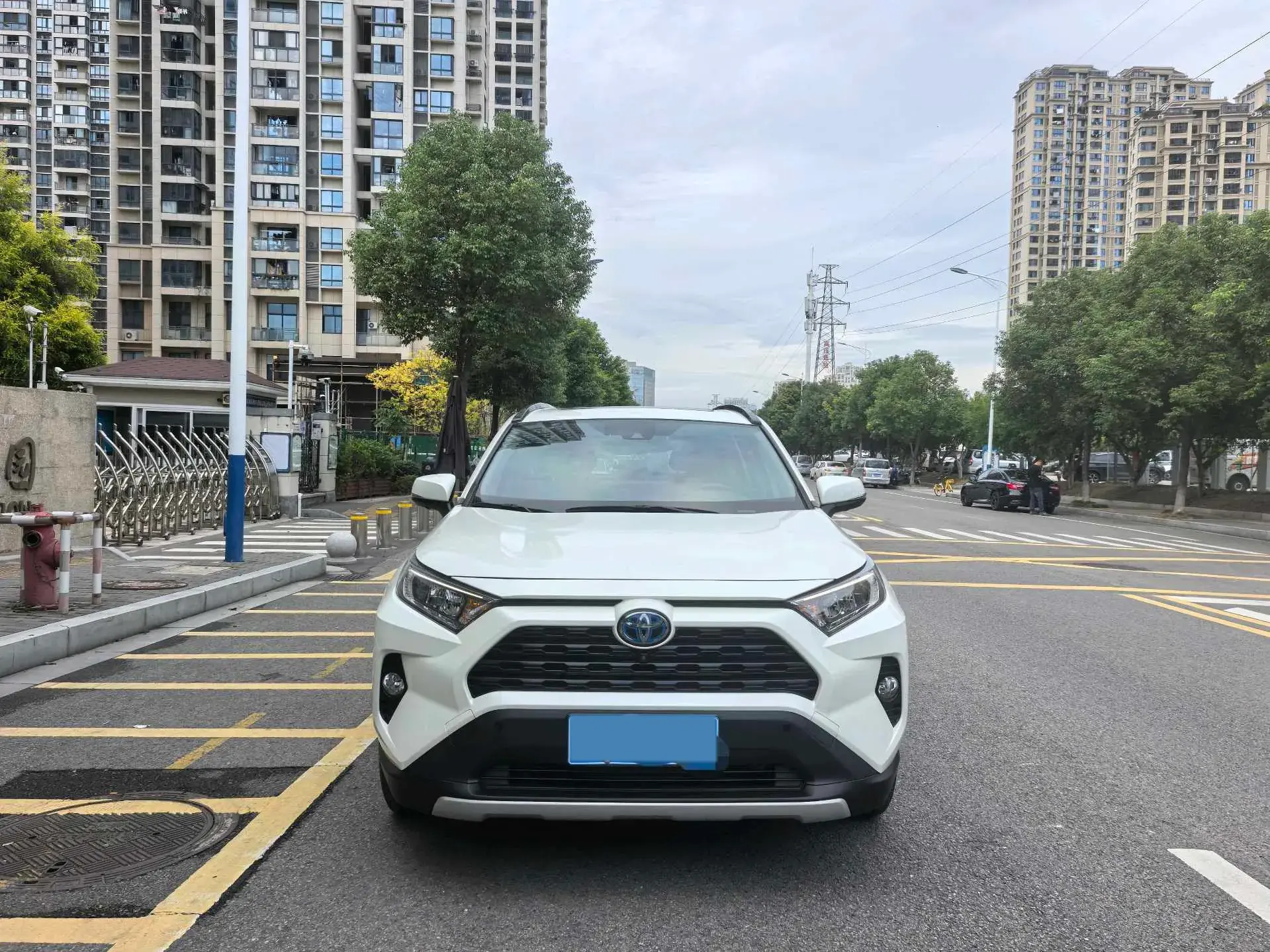 2021 TOYOTA RAV4 thumbnail 2
