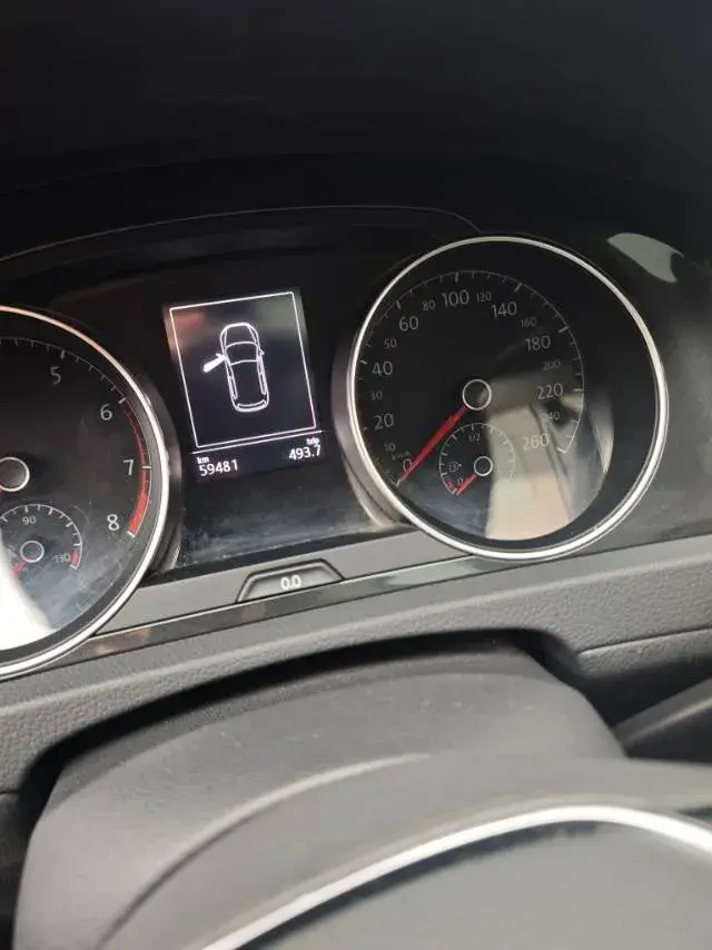 2020 VOLKSWAGEN GOLF thumbnail 2