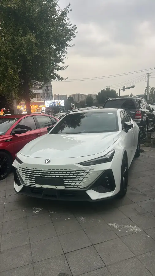 2022 ChangAn UNI-V 1.5T 188HP L4 7DCT