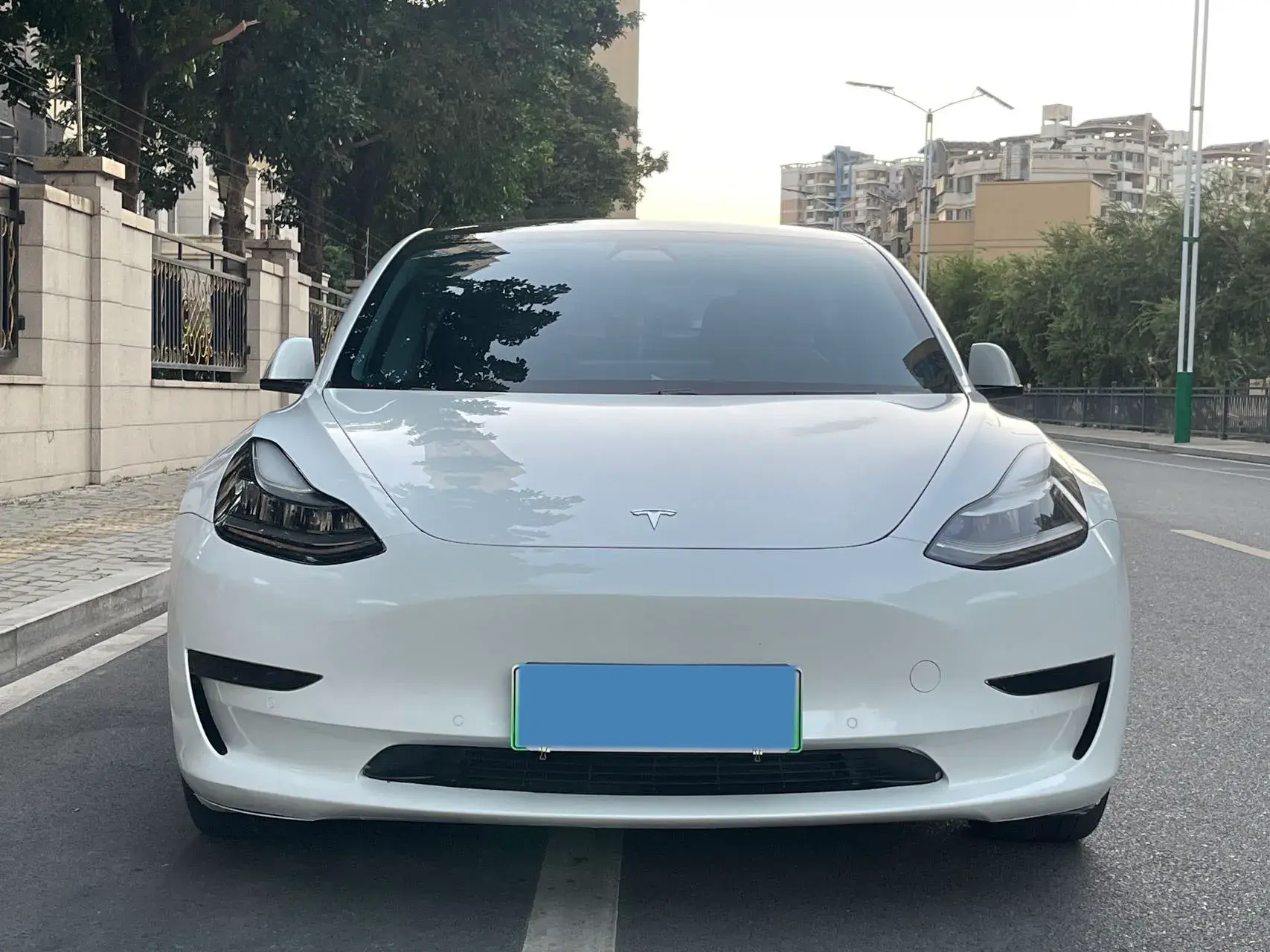 2019 TESLA MODEL thumbnail 2