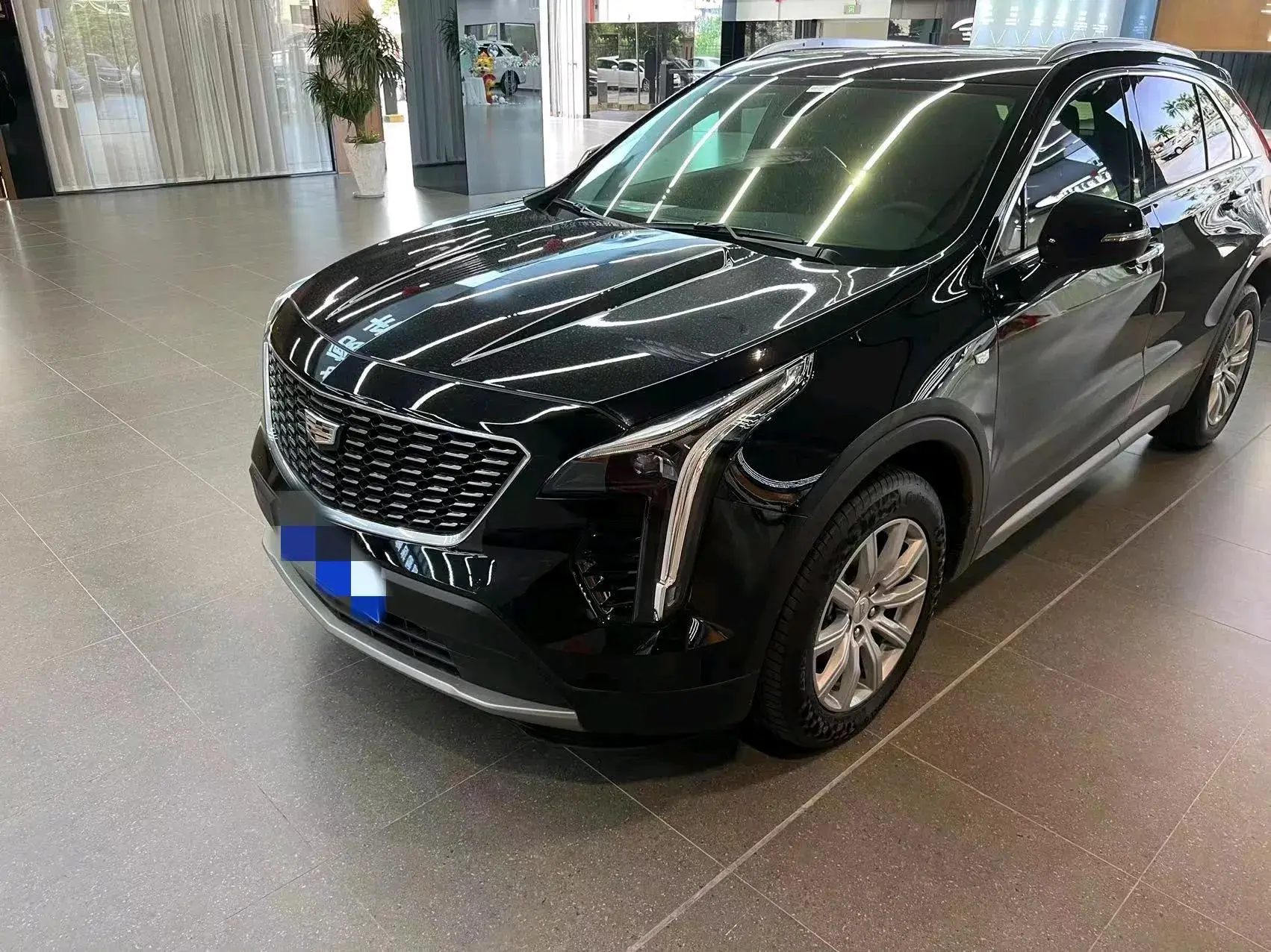 2021 CADILLAC XT4 view 1