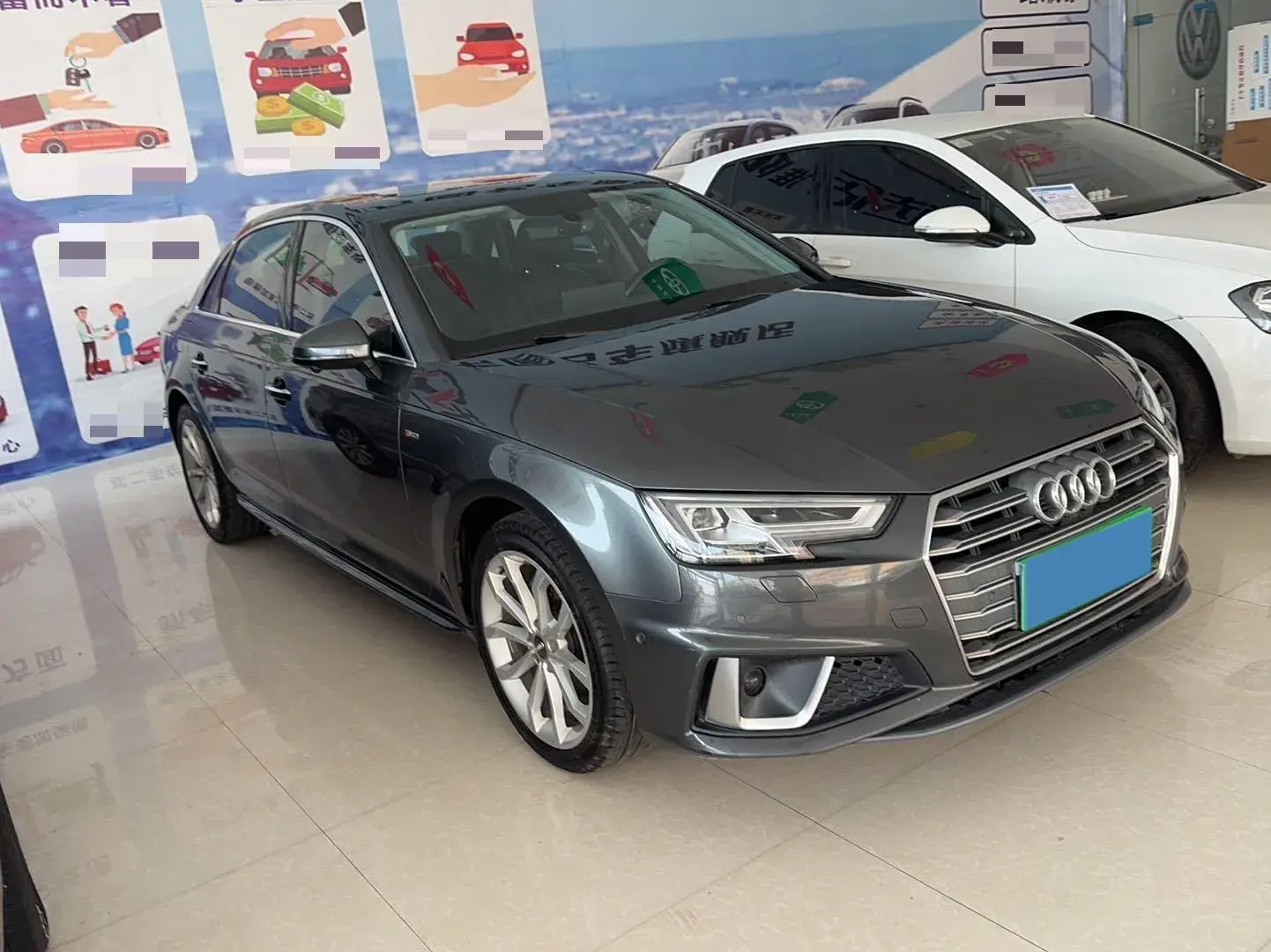 2019 AUDI A4L thumbnail 3