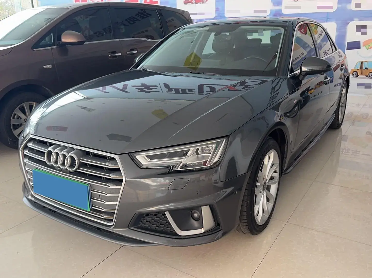 2019 AUDI A4L view 1