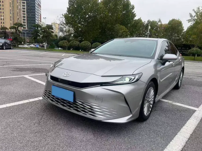 2024 TOYOTA CAMRY view 1