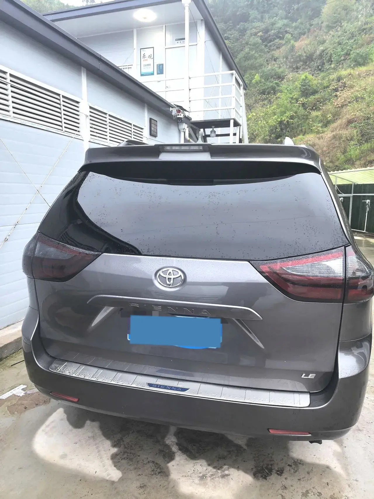 2018 TOYOTA HIGHLANDER thumbnail 4